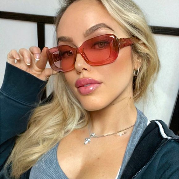 LANVIN 長方形フレムサンクラス LNV629S 669 Lanvin™ LNV629S Rectangle Sunglasses | EyeOns.com